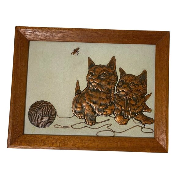 Vintage Copper Embossed Cat Wall Art With Wooden Frame Repousse 8.75" x 6.75" - Picture 1 of 5